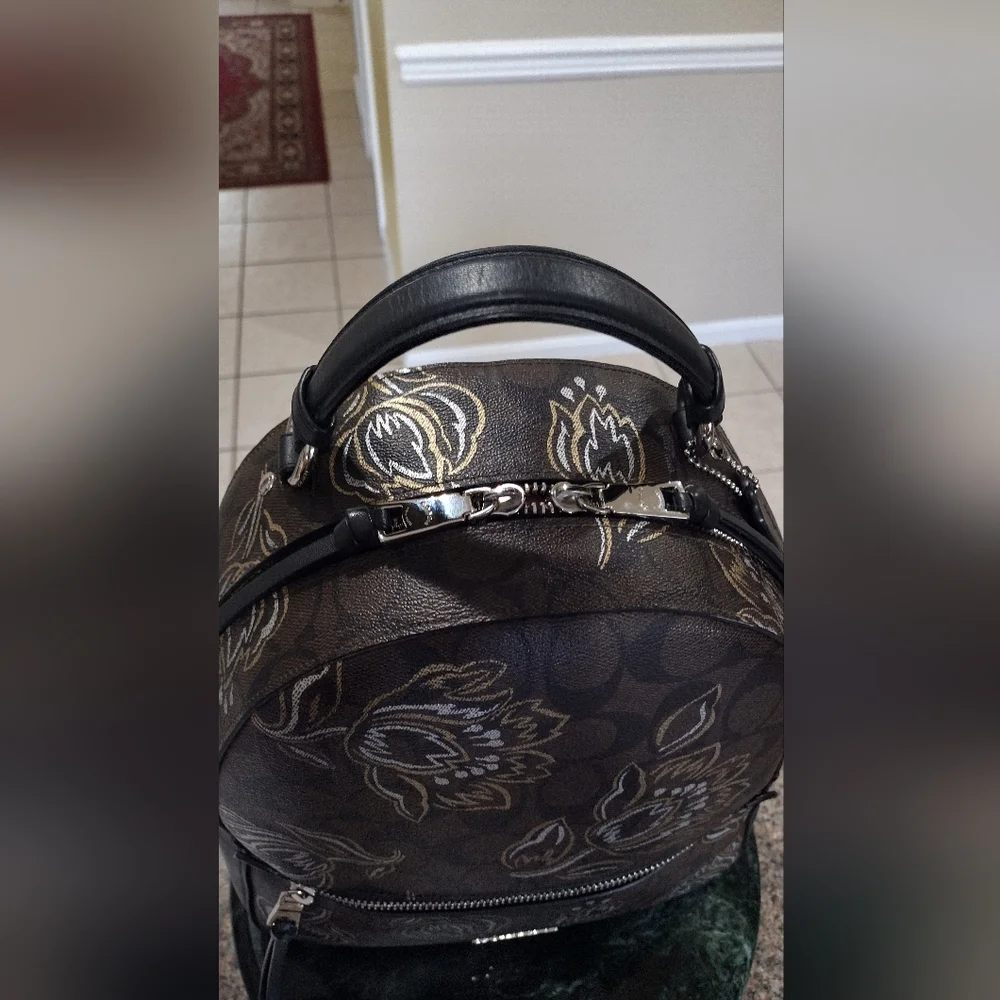Coach Jordyn Signature Canvas Tulip Brown Backpack Like new